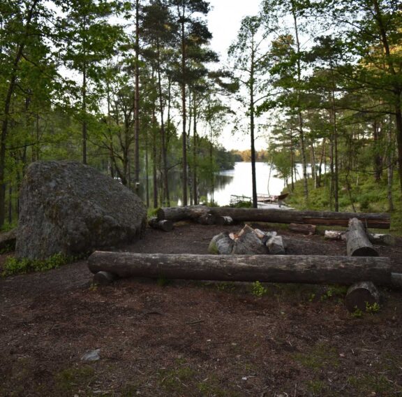 Trollsjönäs