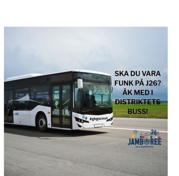 Vit buss står parkerad på en väg med texten 